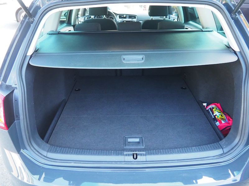 Volkswagen Golf Variant (2014) 2.0 TDI, 110 kW, Navi - fotka 15 z 43