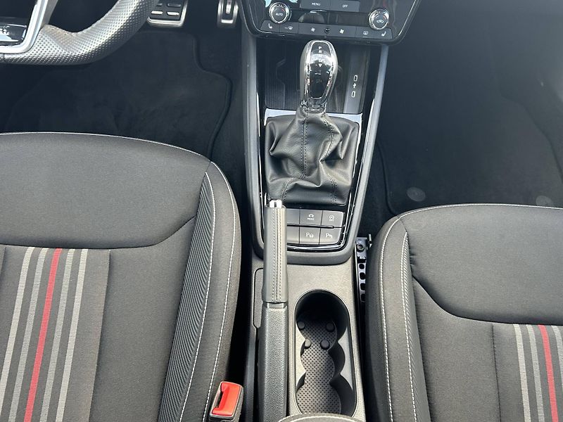 Škoda Scala Monte Carlo 7DSG 1,0TSI - fotka 9 z 25