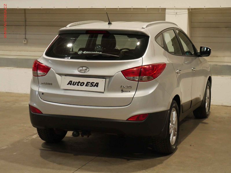 Hyundai ix35 (2011) 1.6GDi, ČR, AC, park.čidla - fotka 6 z 17