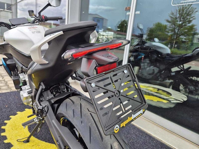 CFMOTO (2026) 675 NK - SKLADEM - fotka 34 z 59