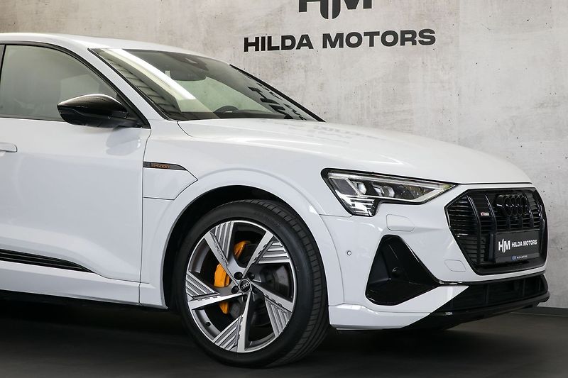 Audi e-tron 55 300kW Sportback Black Edice - fotka 6 z 47