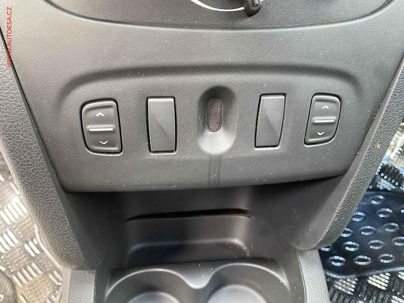 Dacia Logan (2013) 1.4MPi, 1.maj,ČR, AC - fotka 14 z 14