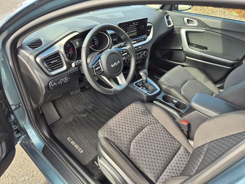Kia Ceed SW (2025) 1.5TGD-i 103kW 7°automatická - fotka 10 z 33