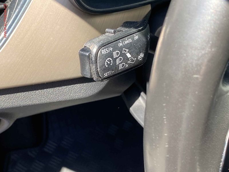 Škoda Scala (2019) 1.0 TSi, ČR, Style, LED - fotka 13 z 17