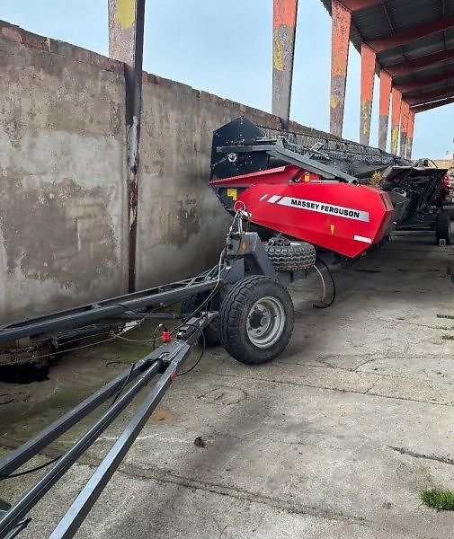Massey Ferguson (2015) Delta 9380 kombajn lišta řepka - fotka 6 z 8