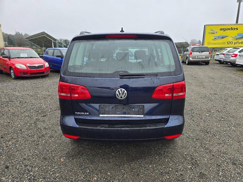 Volkswagen Touran (2013) 1.2 TSI 77KW - fotka 6 z 22
