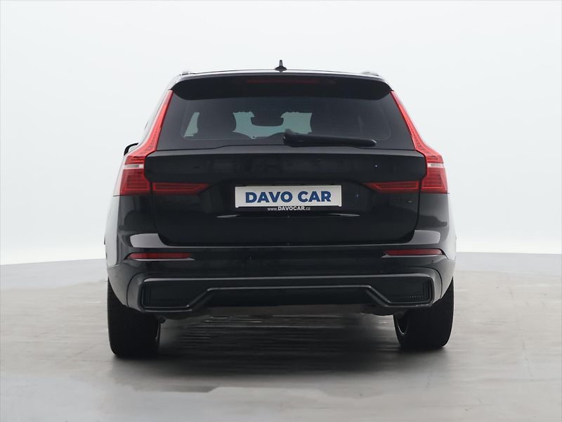 Volvo XC60 2,0 B5 AWD Plus Black Ed. AT - fotka 6 z 31