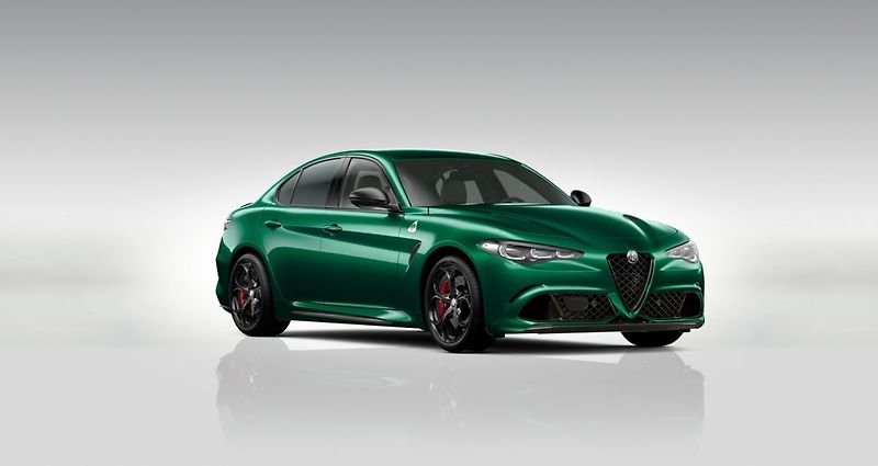Alfa Romeo Giulia (2026) Quadrifoglio 2.9 V6 BiTurbo 52 - fotografie inzerátu