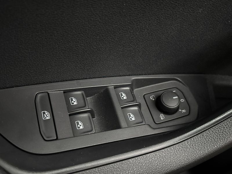 Škoda Karoq Sportline DSG - fotka 21 z 29