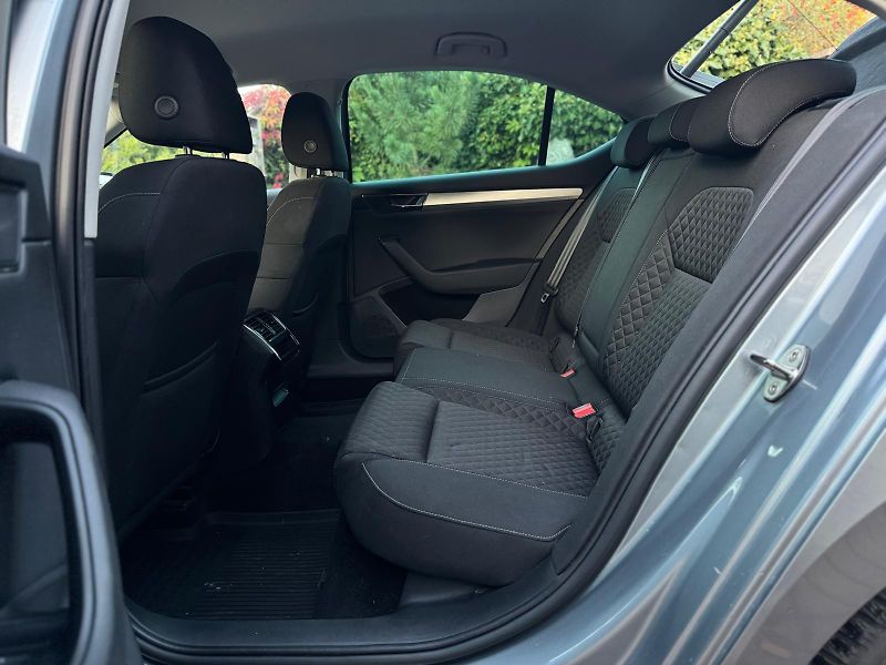 Škoda Superb (2021) 1.4 PHEV 160kW 1.MAJIT. ČR DPH - fotka 13 z 26
