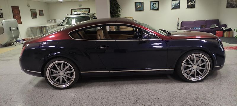 Bentley Continental GT (2005) - fotka 7 z 20