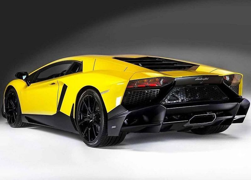Lamborghini V12