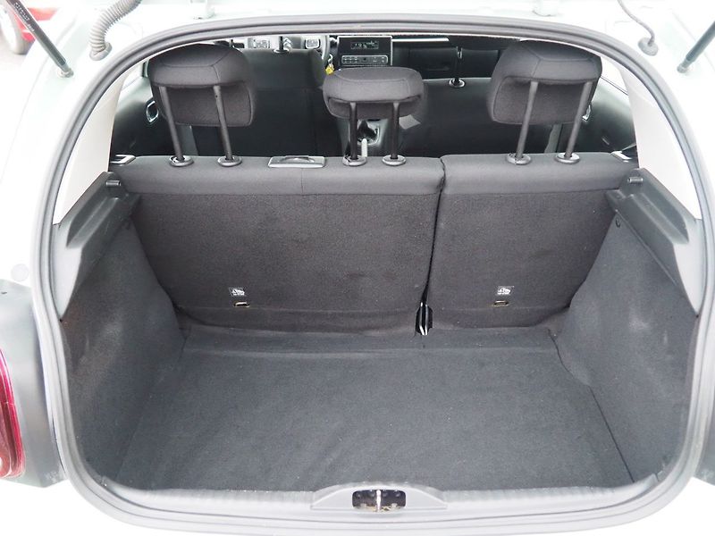 Citroën C3 (2019) 1.2 PureTech, Tažné - fotka 13 z 36