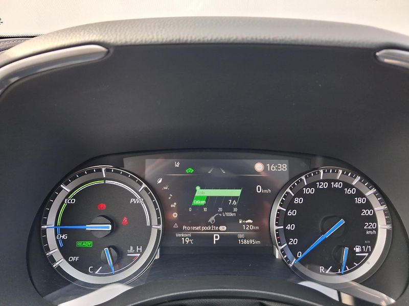 Toyota Highlander 2.5 HSD e-CVT AWD Executive - fotka 15 z 29