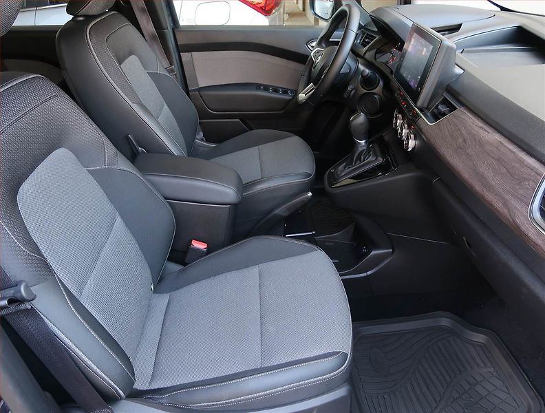 Renault Kangoo (2024) Techno 1.3 TCe, 5Míst, ČR - fotka 9 z 22