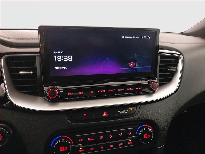 Kia Pro_Ceed (2024) GT-Line 1.5 T-GDI MHEV - fotka 12 z 25