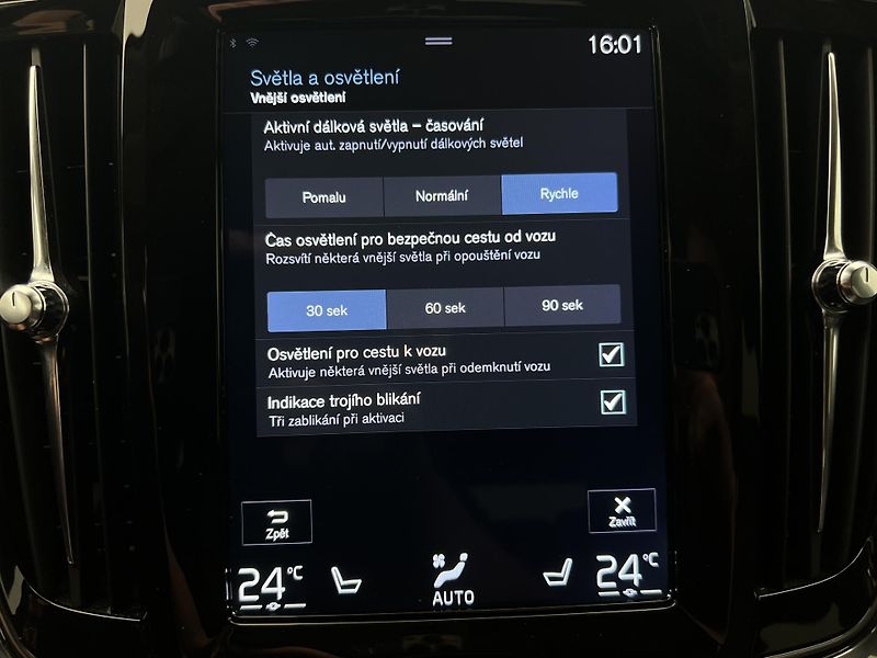 Volvo V90 T5 AWD PLUS AUT - fotka 37 z 44