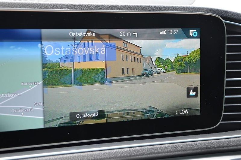 Mercedes-Benz GLE 350.de Plug-in Hybrid AMG 4Mat - fotka 45 z 46