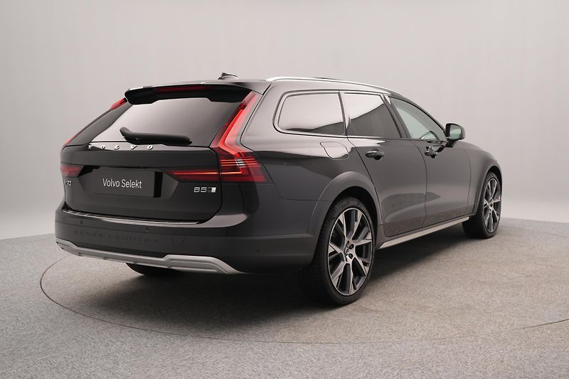 Volvo V90 B5 AWD ULTIMATE POLESTAR AUT  - fotka 11 z 49