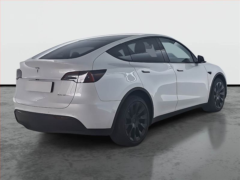 Tesla Model Y (2022) Long Range AWD 79kWh, SoH 91% - fotka 5 z 31