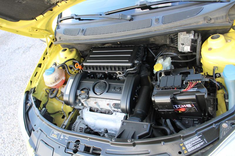 Škoda Fabia (2008) 1,4i 16V SPORT KLIMA EL.OKNA - fotka 16 z 16