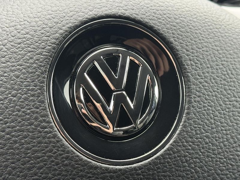 Volkswagen Touran (2017) 1.4TSi 110kW, Highline, 7 míst - fotka 44 z 48