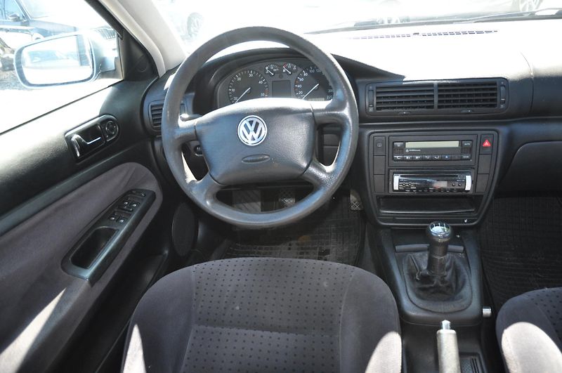 Volkswagen Passat 1.9TDi 81kW - fotka 5 z 12