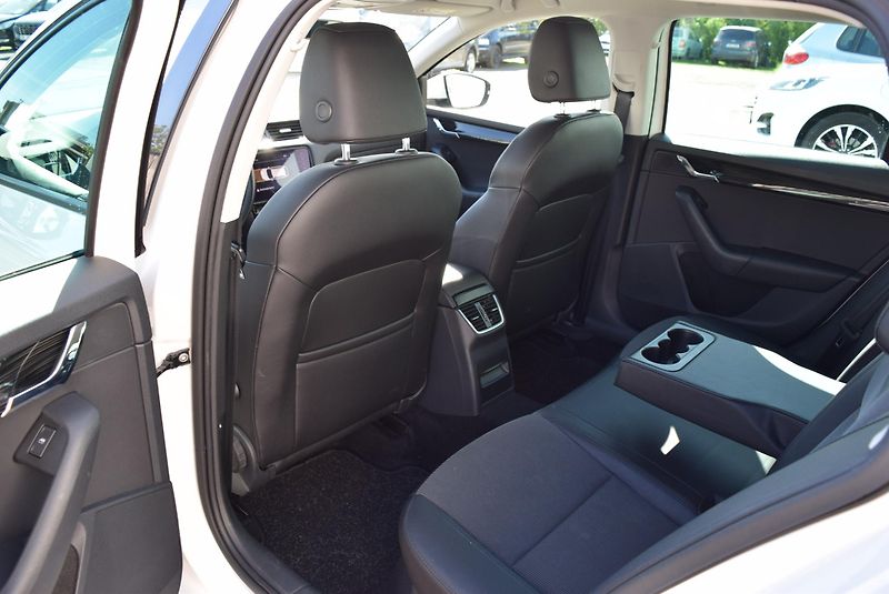 Škoda Octavia (2020) 2.0TDI 110kw AMBITION NAVI APP - fotka 17 z 48