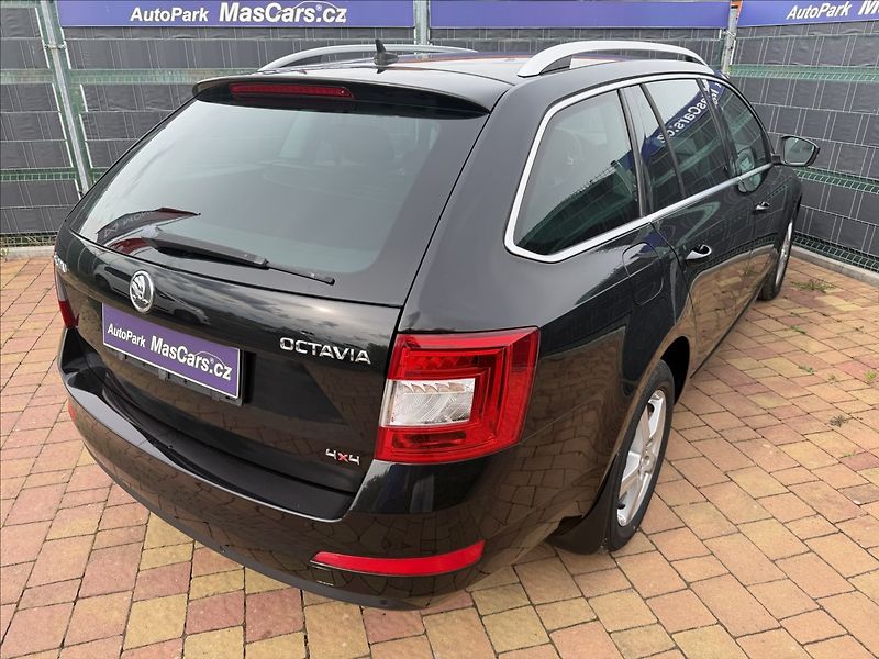 Škoda Octavia III 1.6 TDI Elegance 4x4 - fotka 6 z 19