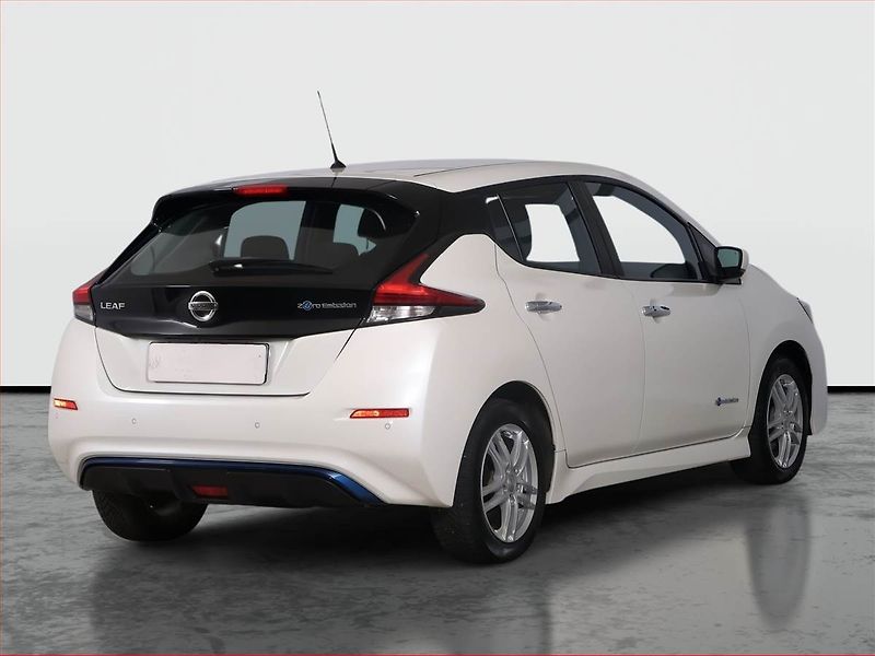 Nissan Leaf (2018) 40 kWh, SoH 87%, Automat - fotka 5 z 21