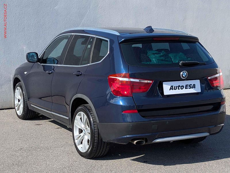 BMW X3 (2011) 2.0d xD, 2.maj, AT, navi - fotka 4 z 17