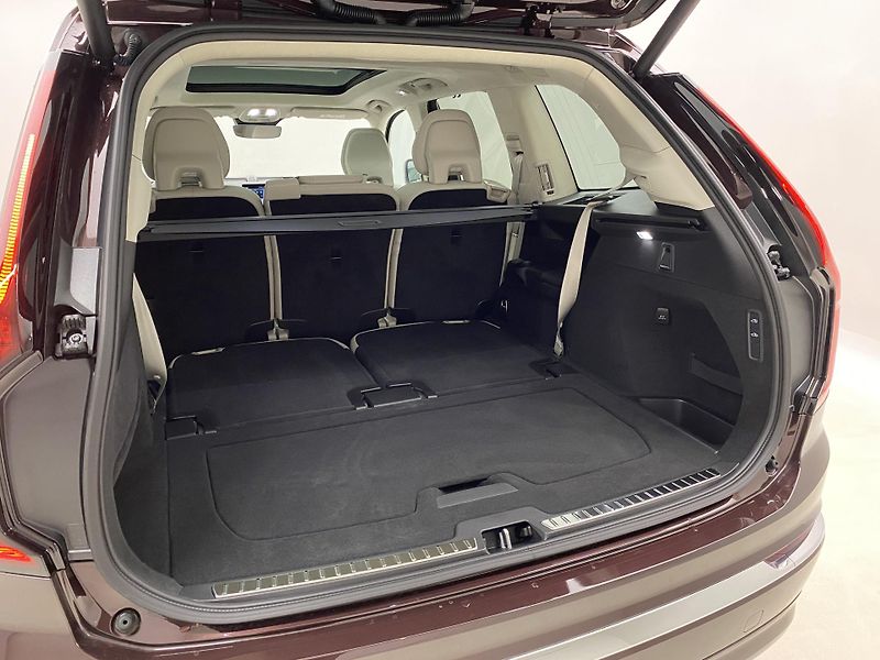 Volvo XC90 (2026) B5 AWD AUT BRIGHT ULTRA 7míst - fotka 5 z 74