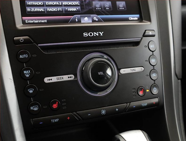 Ford Mondeo (2015) 2.0 TDCI, Automat, Kůže, Navi - fotka 13 z 18