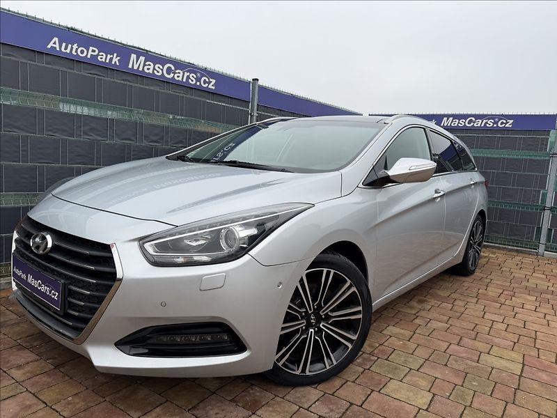 Hyundai i40 1.7 CRDi Premium Blue/Panorama - fotka 1 z 18