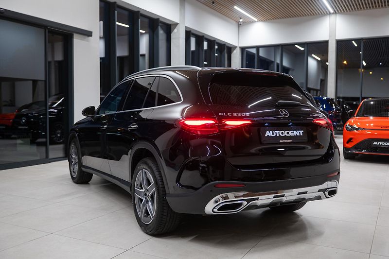 Mercedes-Benz GLC (2024) 220d 145KW 4x4 AMG 1ČR TAŽNÉ  - fotka 5 z 40