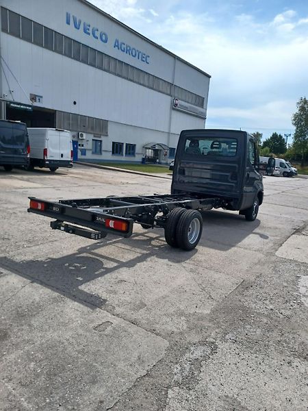 Iveco Daily (2025) 50C18HZ do 3.5t - 3.0l - fotka 4 z 5