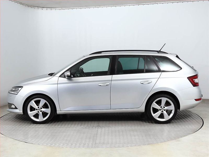 Škoda Fabia (2019) Style Plus 1.0 TSI, Serv.kniha - fotka 3 z 24