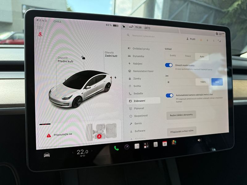 Tesla Model 3 Long Range AWD - fotka 22 z 38