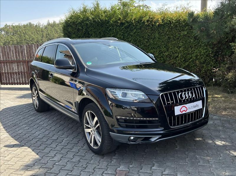 Audi Q7 3,0 TDi QUATTRO 7-MÍST - fotka 7 z 34