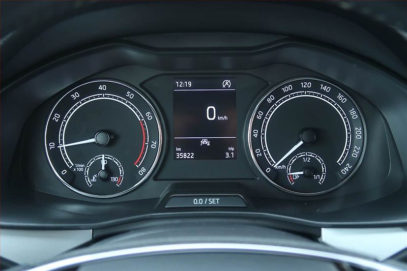 Škoda Scala (2023) 1.0 TSI, Serv.kniha, Tempomat - fotka 11 z 22