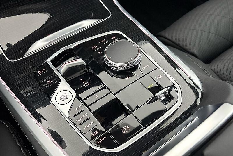 BMW X5 xDrive30d - fotka 11 z 29