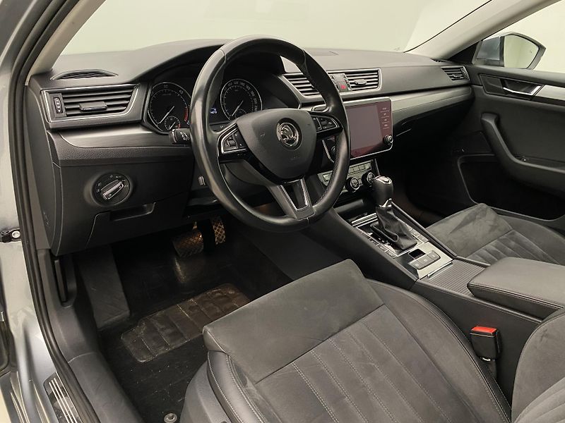 Škoda Superb 2.0TDI 140kW STYLE 4x4 DSG CZ - fotka 4 z 52