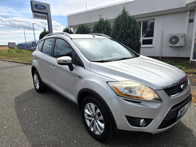 Ford Kuga (2009) Titanium 2,0 TDCi 100kw - 6st. - fotka 17 z 21