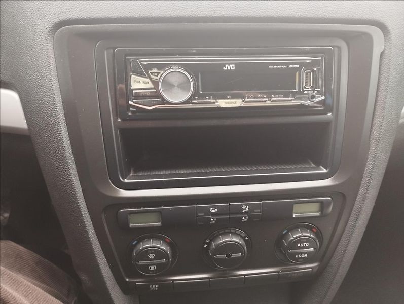 Škoda Octavia 1,9 TDi 77KW - fotka 12 z 13