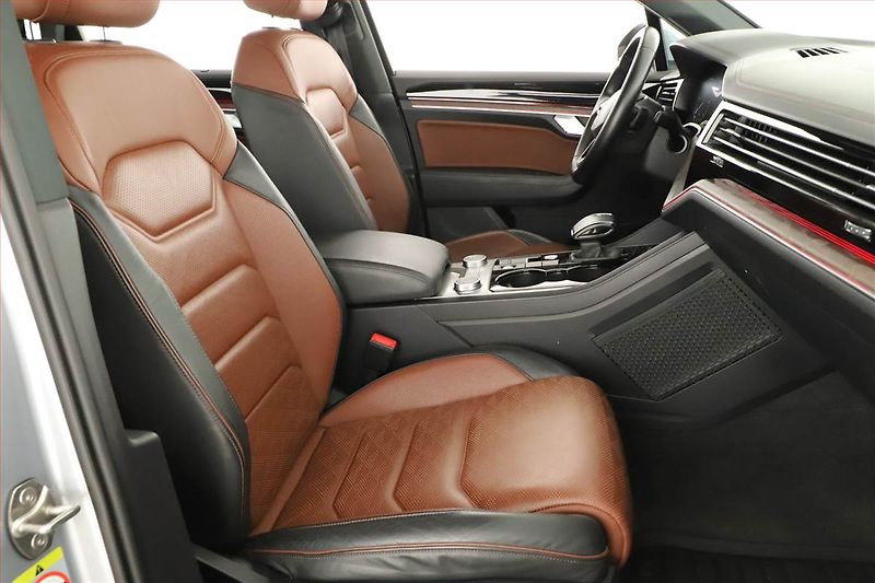Volkswagen Touareg (2020) 3.0 TDI - fotka 7 z 31