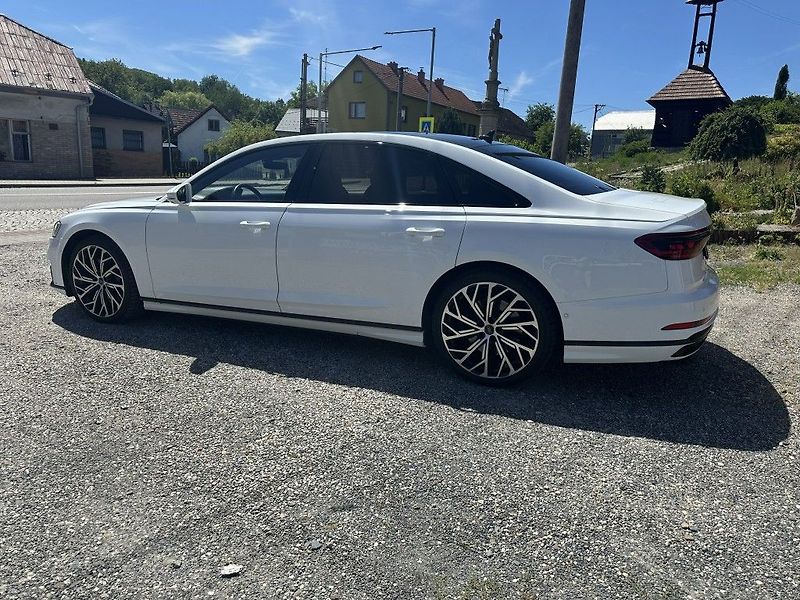Audi A8 60 TDI V8 Quattro 320kW - fotka 7 z 32