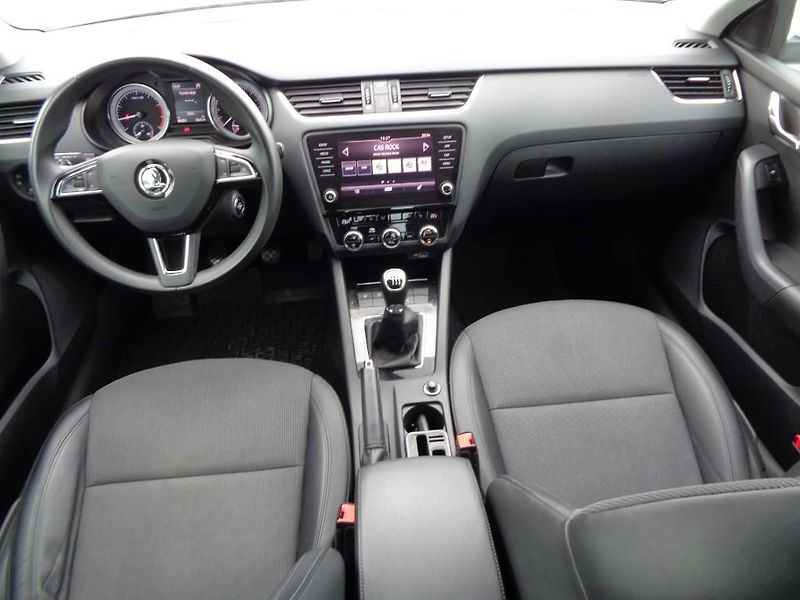 Škoda Octavia 1.5 TSI  STYLE  110 KW - fotka 12 z 30