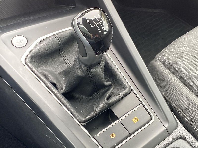 Volkswagen Golf (2022) 1.0 TSI LIFE - fotka 14 z 30