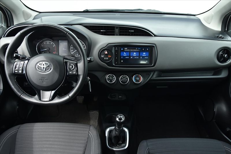 Toyota Yaris 1.5 VVT-i 82kW SERVIS.KNIHA ČR - fotka 14 z 23