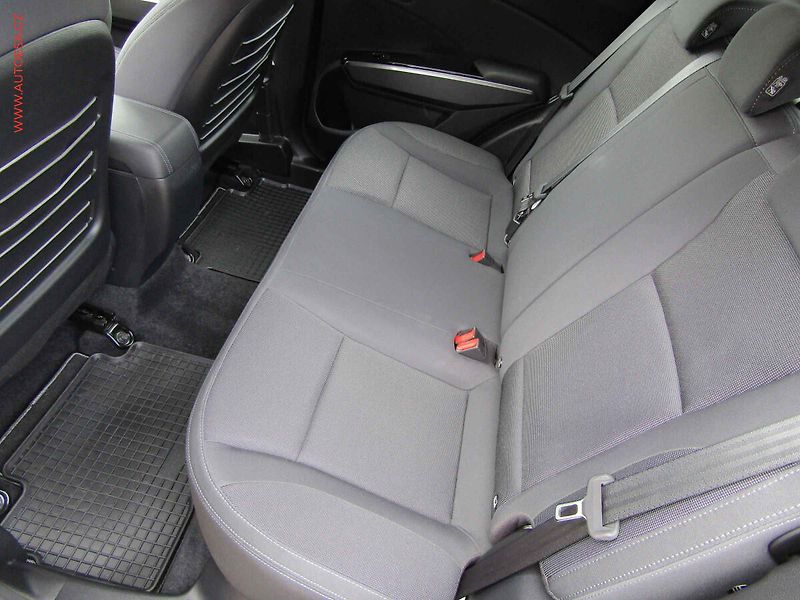 SsangYong Tivoli (2024) 1.5 T-GDi, ČR, STK12/28 - fotka 10 z 20
